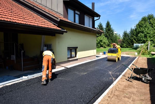 Cost of Blacktopping Service in Cave Creek